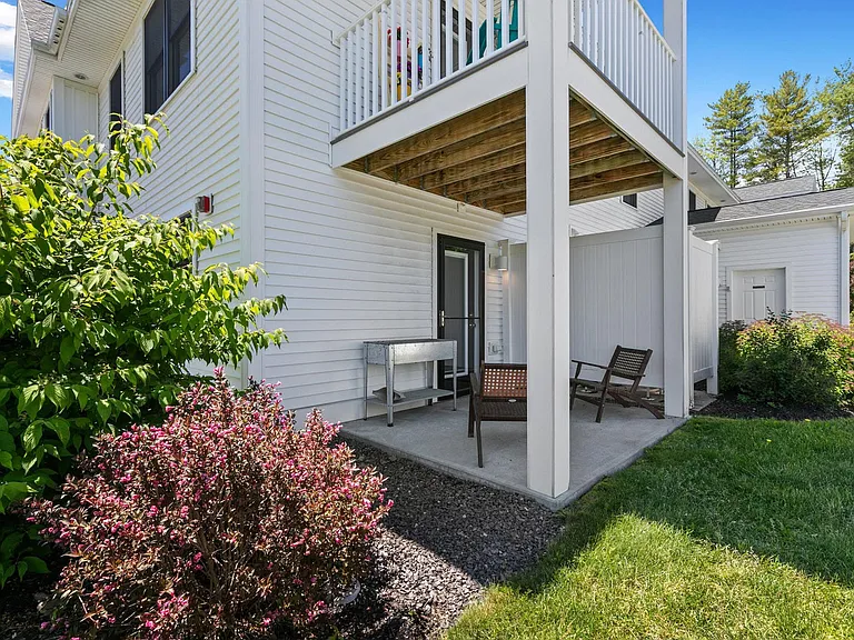 34 Mill Commons Dr #114 — Photo 14