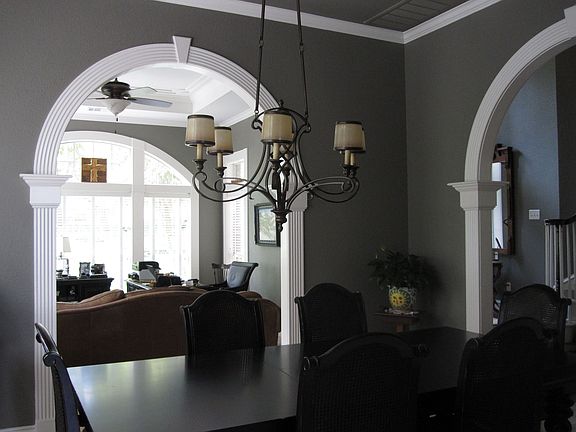 5th image of 40 Woodland Ln