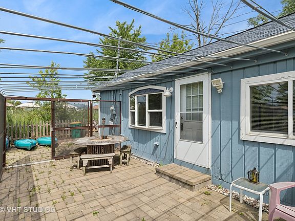 2nd image of 402 Lakeland Ave