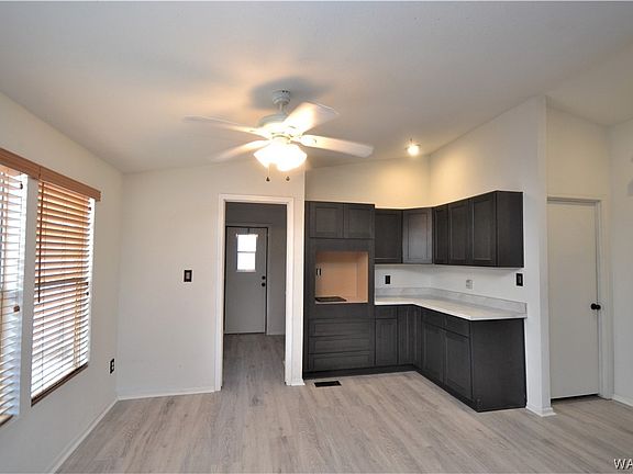 4th image of 2643 E Philip Circle
