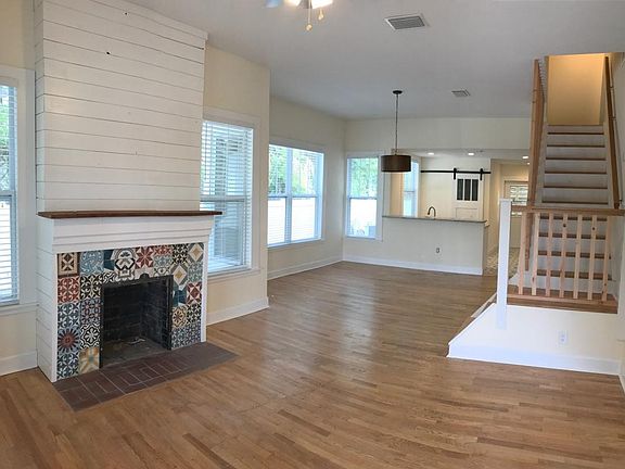 3rd image of 214 S Fremont Ave