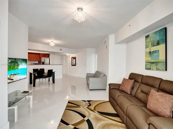 16699 Collins Ave, Sunny Isles Beach, FL