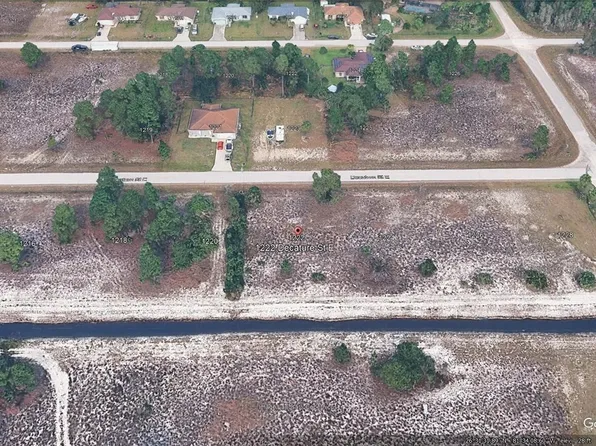 1222 Decature St E, Lehigh Acres, FL 33974