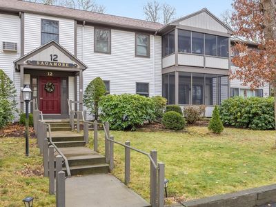 14 Harold St APT 12E, Harwich Port, MA, 02646