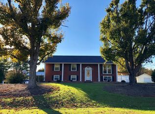 506 Belle Ridge St, North Wilkesboro, NC 28659