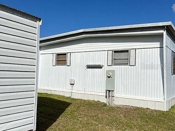 2nd image of 609 Coachwood Central