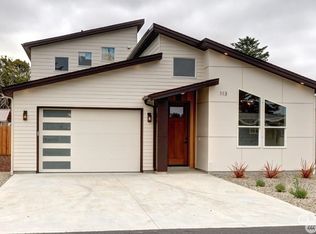 113 24th St NE, Long Beach, WA 98631