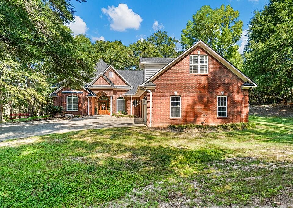 1st image of 642 Nuckols Rd