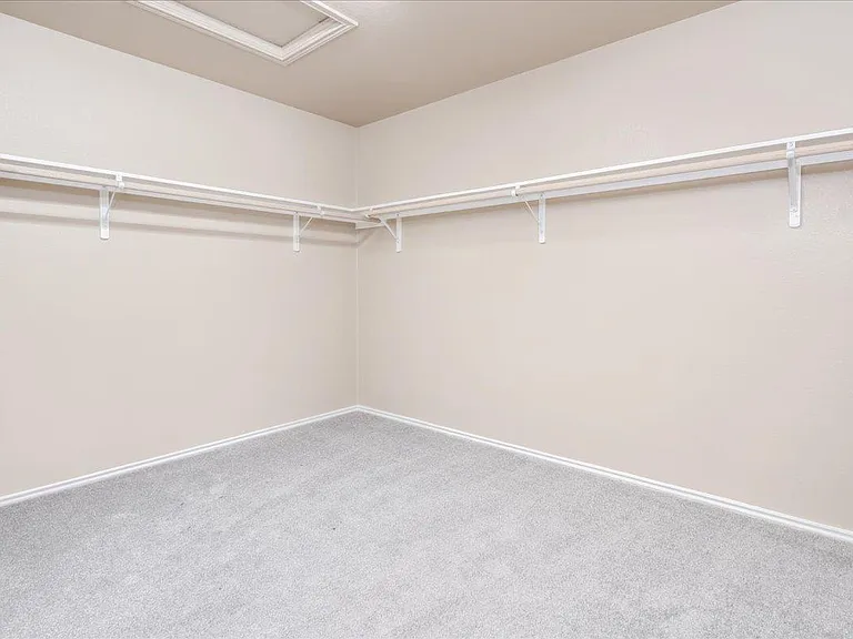 1501 Sweet Leaf Ln — Photo 22