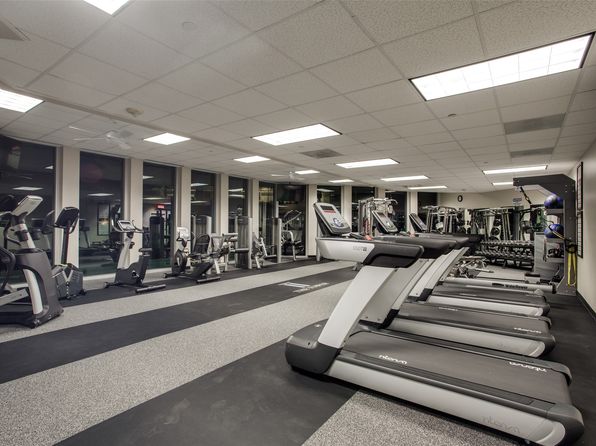 500 Throckmorton St APT 1702, Fort Worth, TX 76102