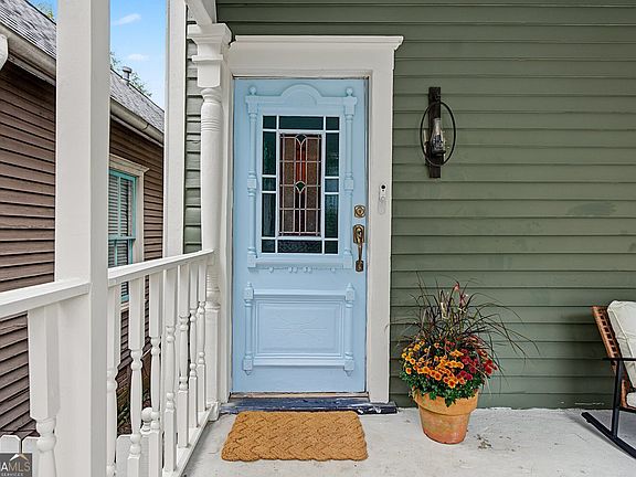 5th image of 209 Estoria St SE