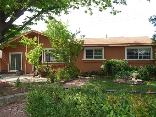 2827 Meadowvale Ave, Sacramento, CA 95822