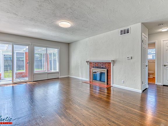 3rd image of 376 E Eaglewood Ave