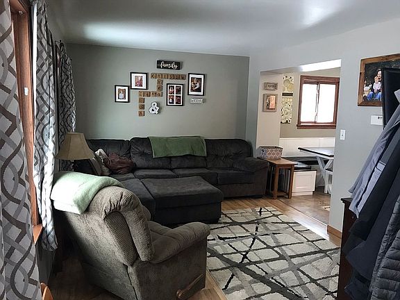 4th image of 1565 N Westwood Cir