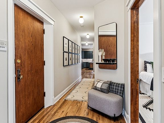 2nd image of 1222 W Elmdale Ave #3E