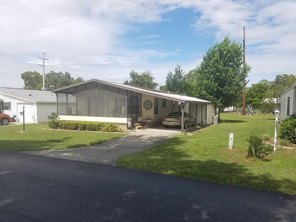 2nd image of 334 SE Pearl Ter