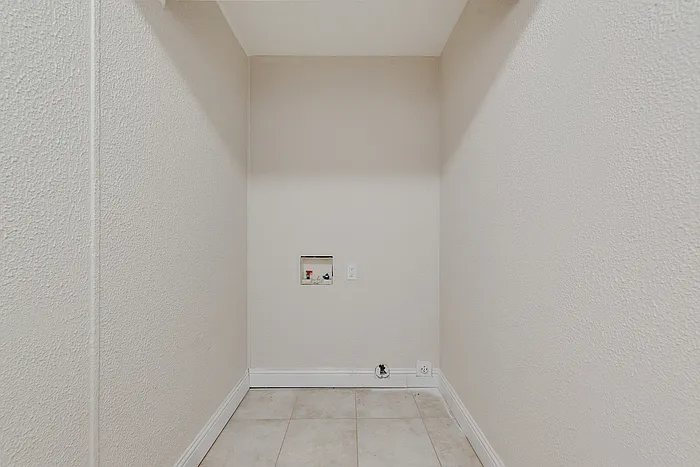 3404 Gray Dr — Photo 11