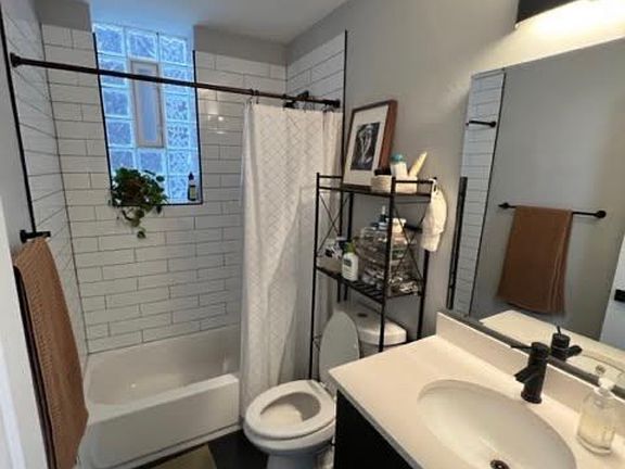 5th image of 1317 W Erie St #3R