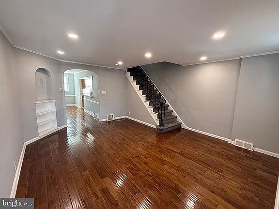 3rd image of 7133 Large St
