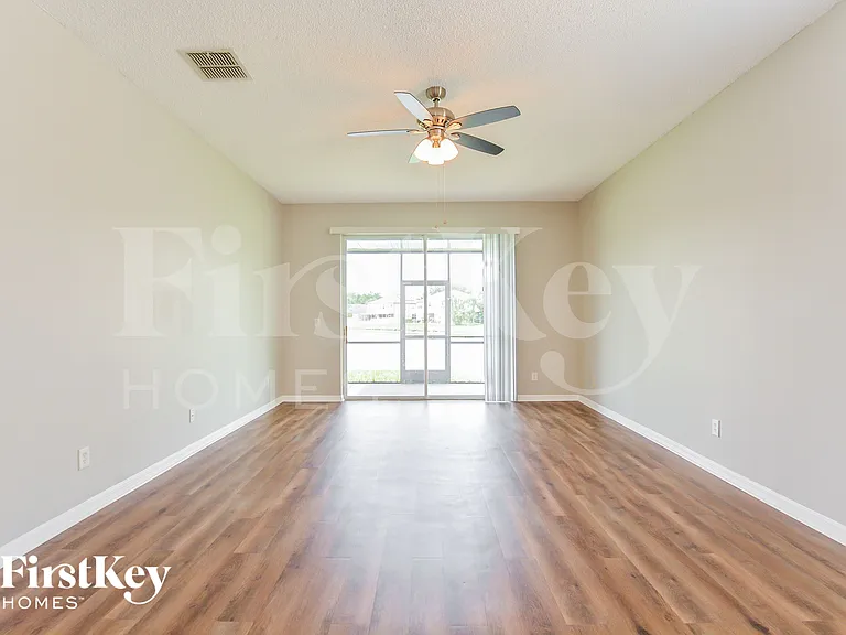 10020 Savannah Bluff Ln — Photo 3