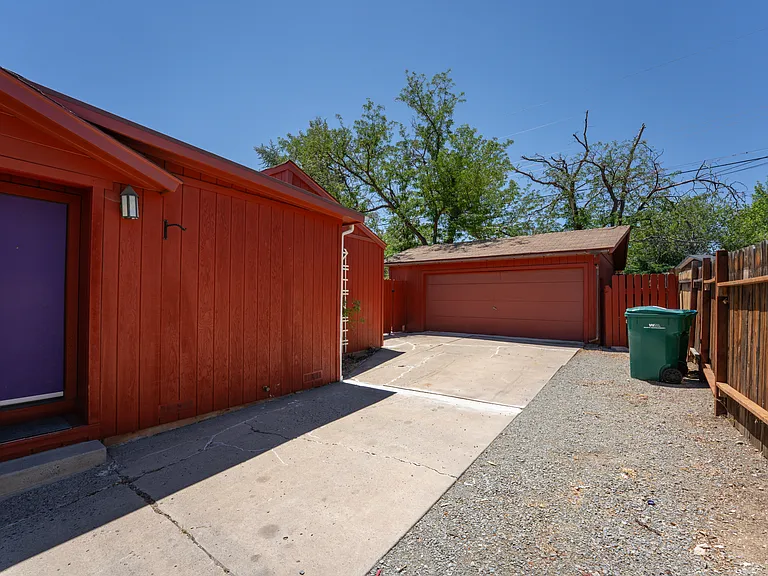 965 Beldon Way — Photo 25