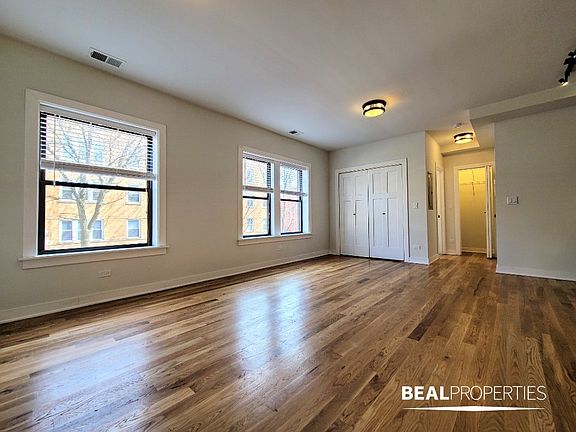 4th image of 2203 W Eastwood Ave APT 2SE