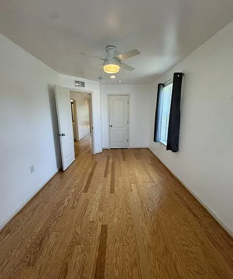 110 Copeley Cir — Photo 17