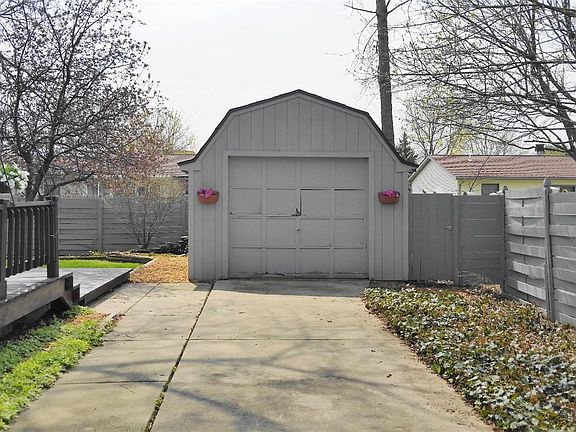 5th image of 1138 Birchwood Dr