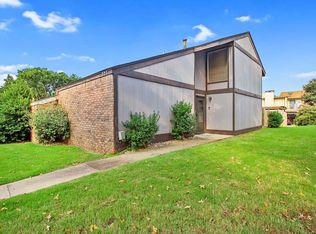 327 Sundance Ln, Edmond, OK 73034