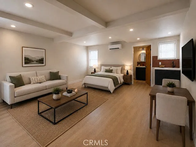 704 N Occidental Blvd #1 — Photo 4