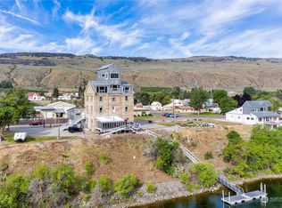 1313 Jefferson Ave, Bridgeport, WA 98813