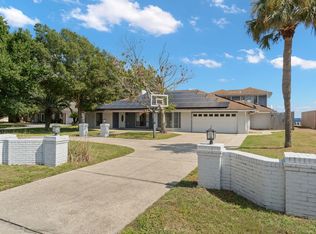5 Country Club Rd, Shalimar, FL 32579