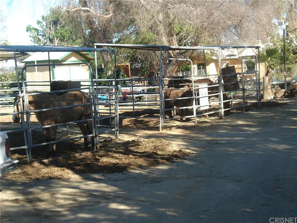 2nd image of 8560 Variel Ave
