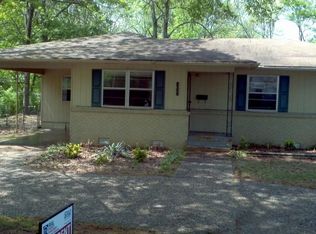 1027 Donaghey Ave, Conway, AR 72034