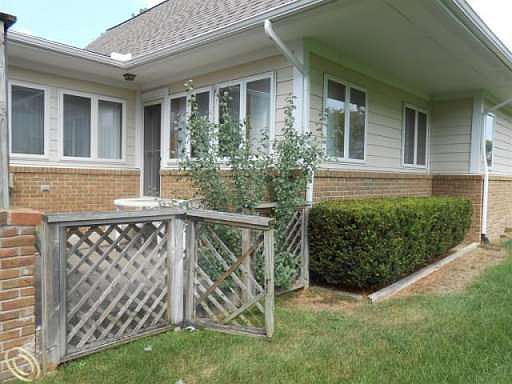 2nd image of 35093 Meadow Ln #1