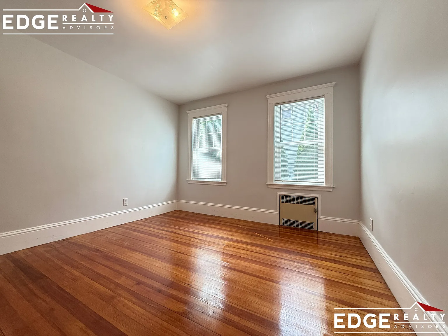 2 bed, 1.0 bath, $2,900 — Photo 4