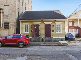 3034 Dauphine St, New Orleans, LA 70117