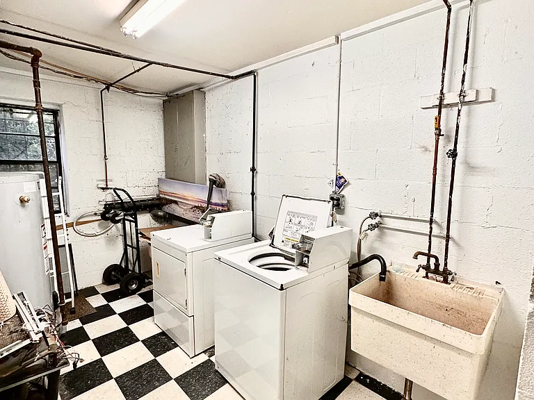 3409 Cresson St #6 — Photo 12