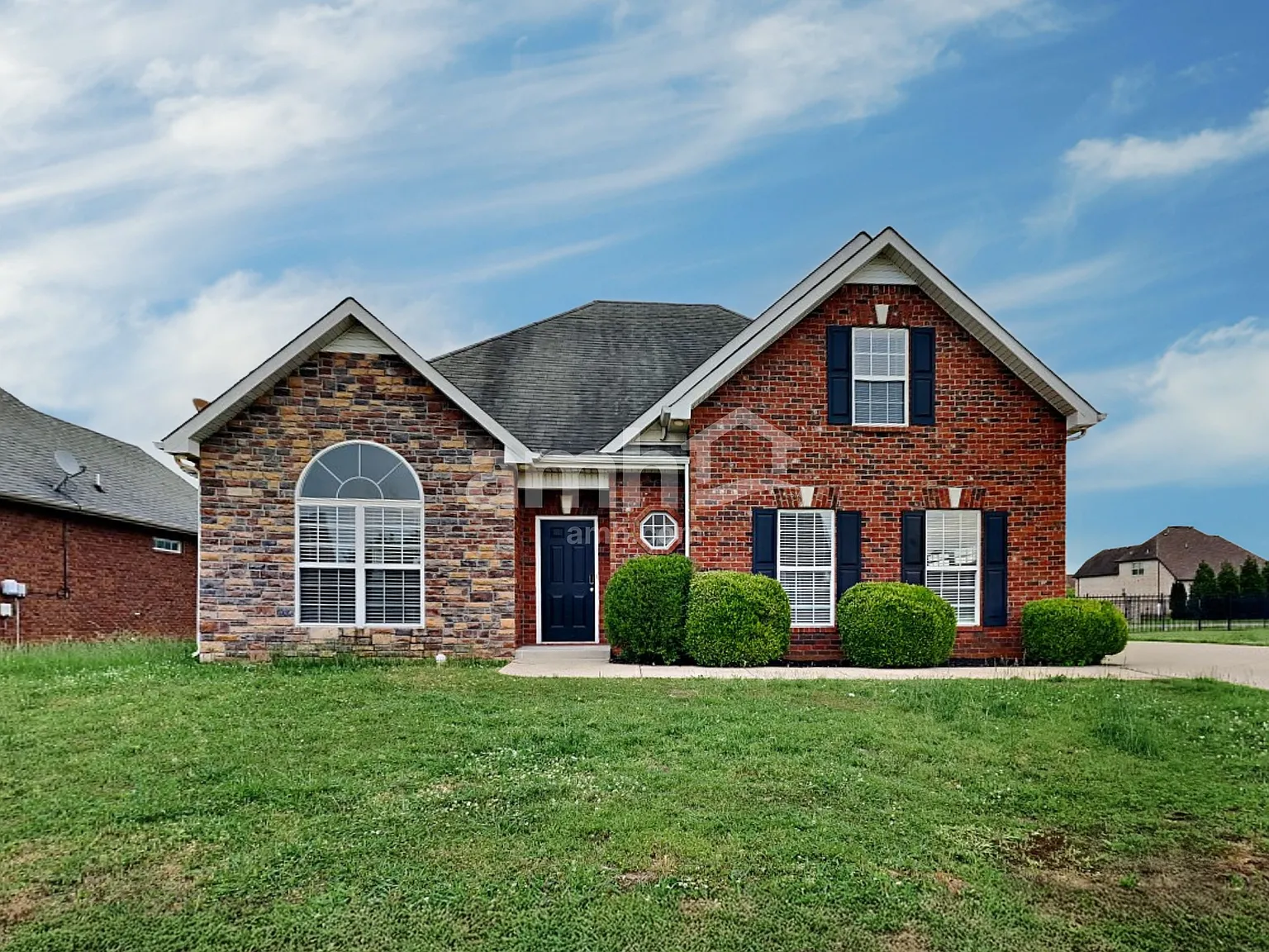 3 bed, 2.5 bath, 1802 sqft, $2,175 — Photo 1