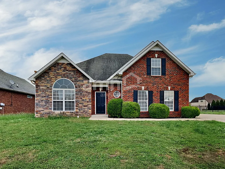 3013 Community Cir
