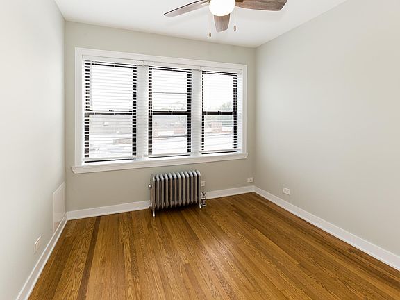 3rd image of 4541 N Leavitt St #3S
