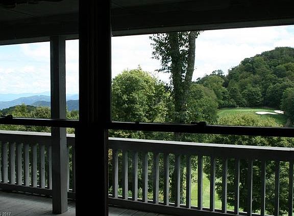 2nd image of 402 Eagles Nest Ct #402