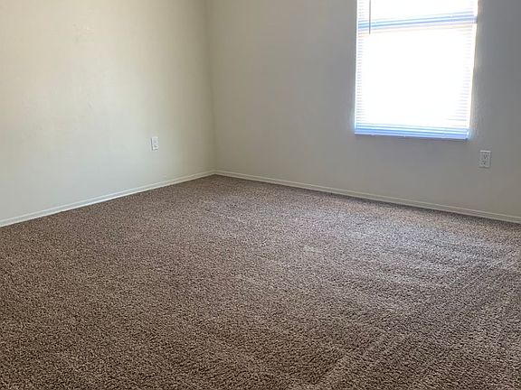 5th image of 1304 S Avenue I #2