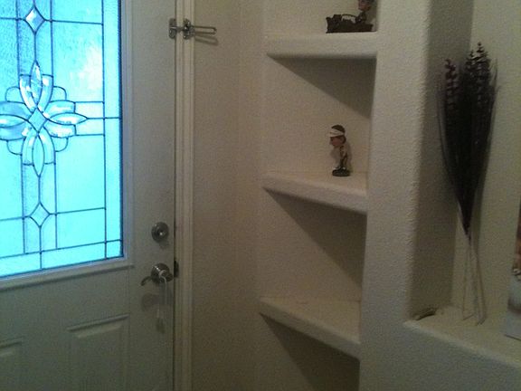 3rd image of 303 Poinsettia Cir