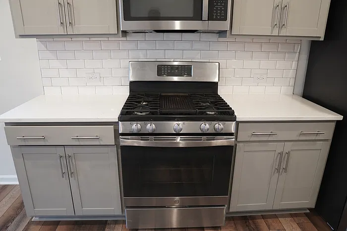 3 bed, 3.5 bath, 1786 sqft, $1,824 — Photo 4