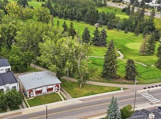 1612 24th Ave NW, Calgary, AB T2M 1Y6