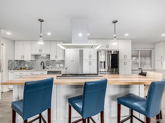 4th image of 4725 Quay Street