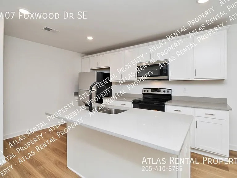 4407 Foxwood Dr — Photo 9
