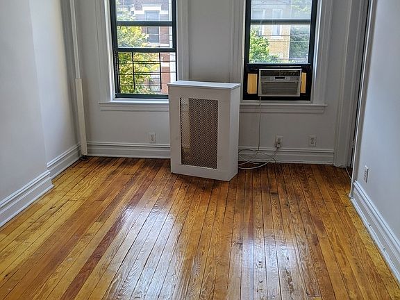 5th image of 30-11 43rd St #2