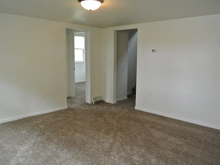 House- NW — Photo 2